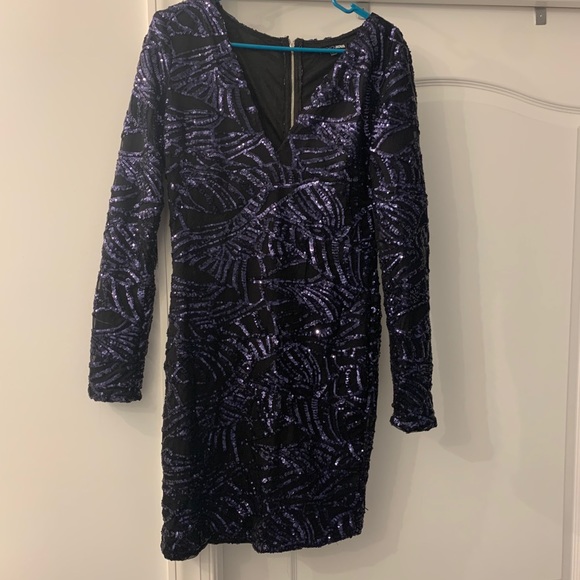 Dress - Picture 2 of 4